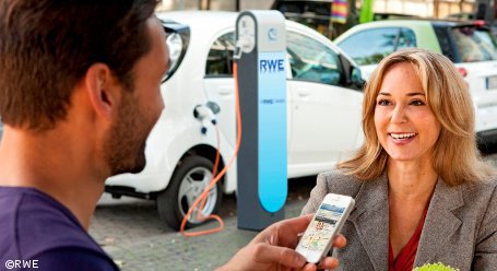 RWE: Neue Smartphone-App fürs Betanken von E-Autos vor