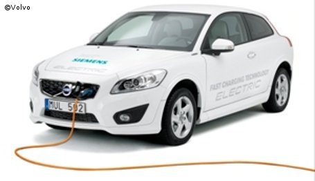 Neues Schnell-Ladegerät für E-Autos von Volvo und Siemens