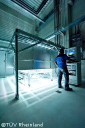 Solarmodul-Test beim T&Uuml;V